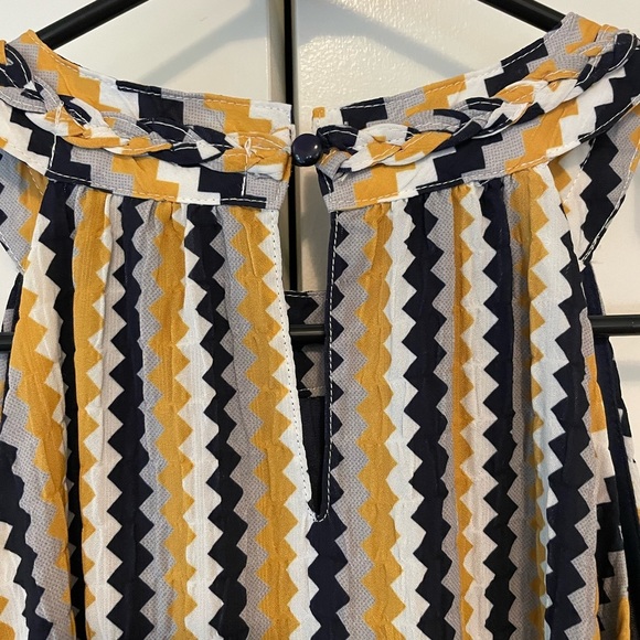 MOVING SALE 🎈 - Picture 3 of 4